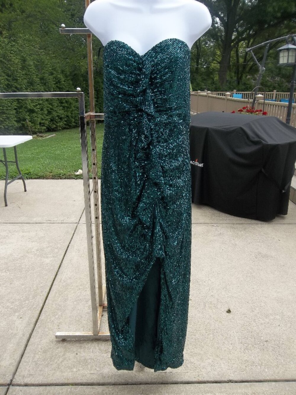NWT CITY CHIC LUXE GORGEOUS GREEN SEQUIN GOWN S/16